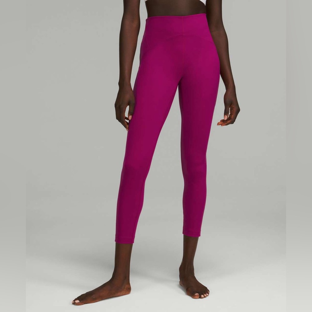 NWOT Lululemon InStill High-Rise Tight 25" in Magenta Purple (Size 4)